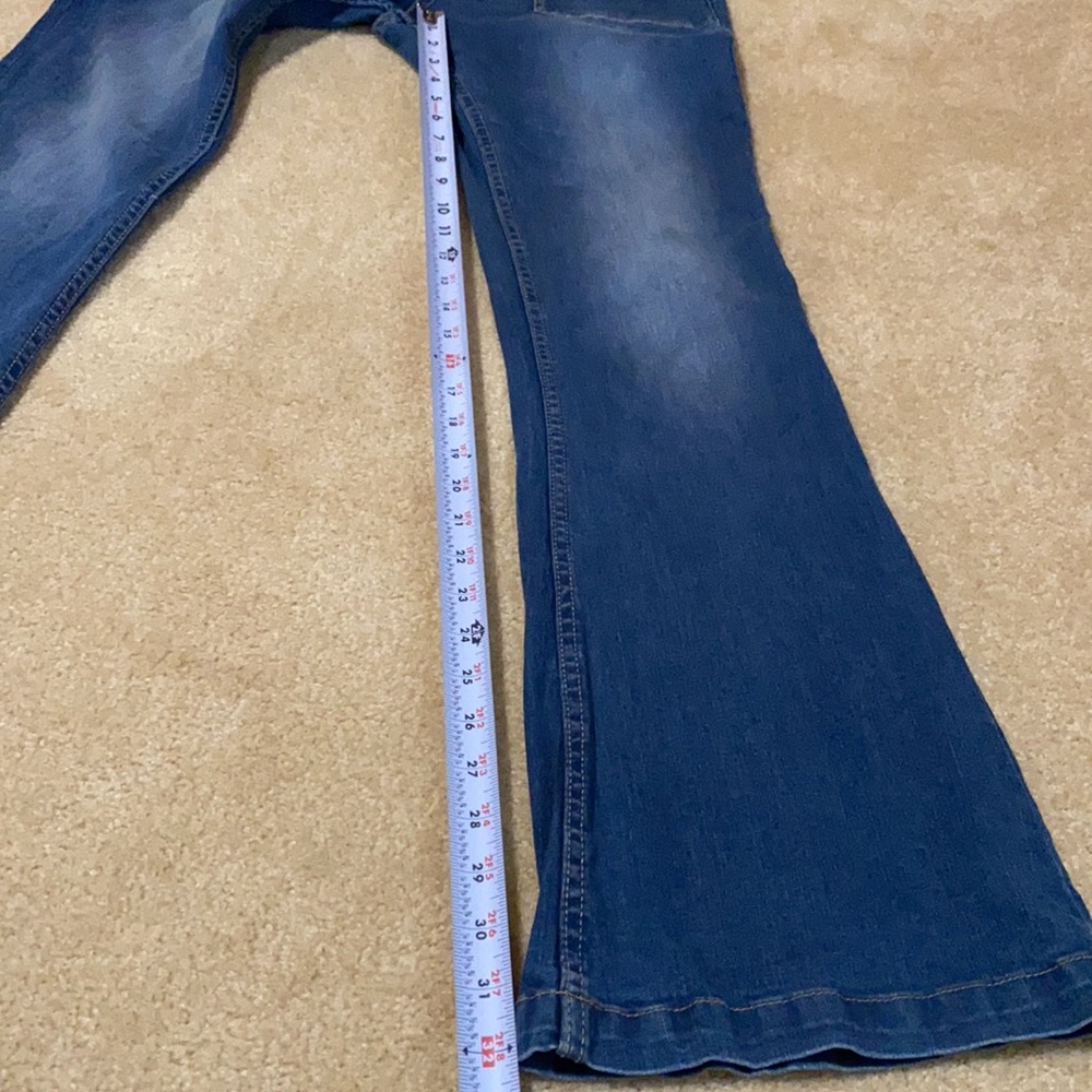 Roxy Jeans - Picture 10 of 11
